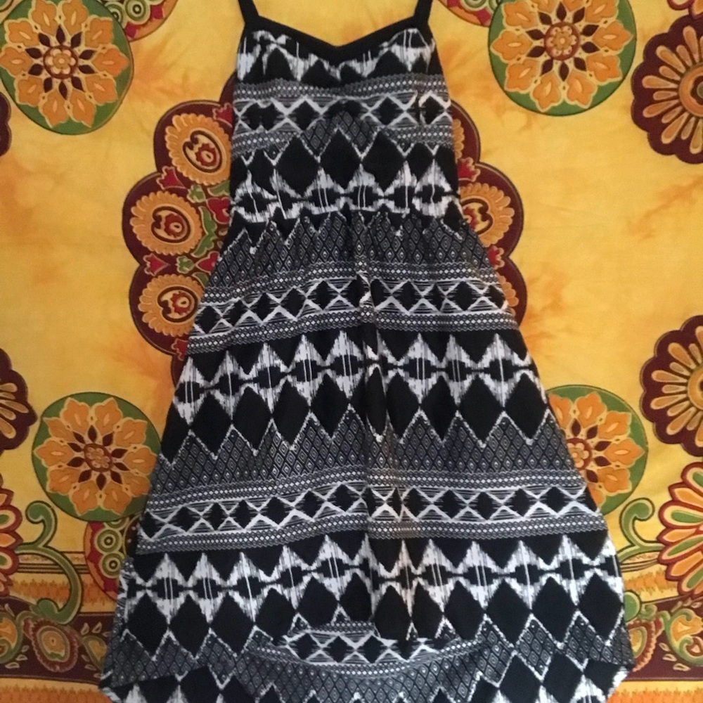 Lottie and Holly high-low boho dress black n white